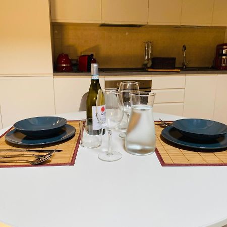 Il Salotto Sul Rio Apartment มานโตวา ภายนอก รูปภาพ